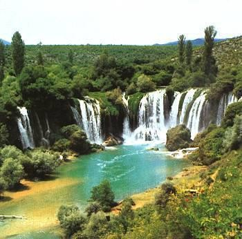 KRAVICA WATERFALLS AND BIHAC