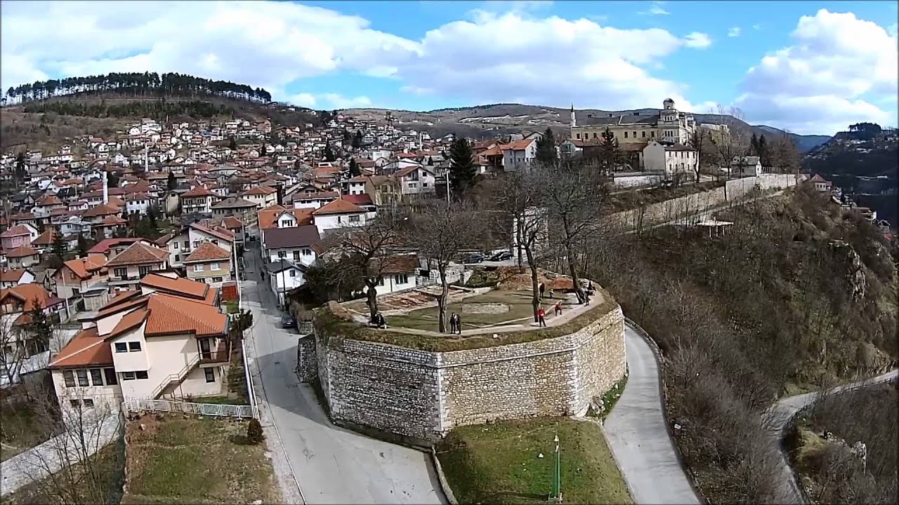 Yellow and White tabija, stećci (monumental medieval tombstones), museums and Vrelo Bosne, return to Cazin